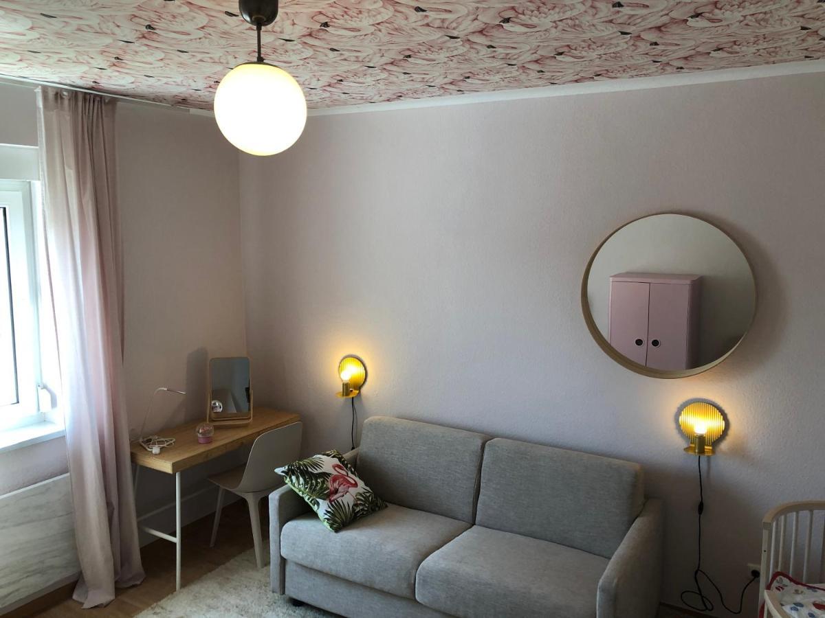 Altstadt Naehe 7 Min Fussweg Ueber Alte Maibruecke Zu Pension Mit Balkon & Garten, Ideal For Long Stay, Relocation Ochsenfurt Zewnętrze zdjęcie