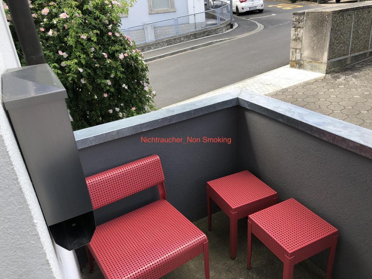 Altstadt Naehe 7 Min Fussweg Ueber Alte Maibruecke Zu Pension Mit Balkon & Garten, Ideal For Long Stay, Relocation Ochsenfurt Zewnętrze zdjęcie