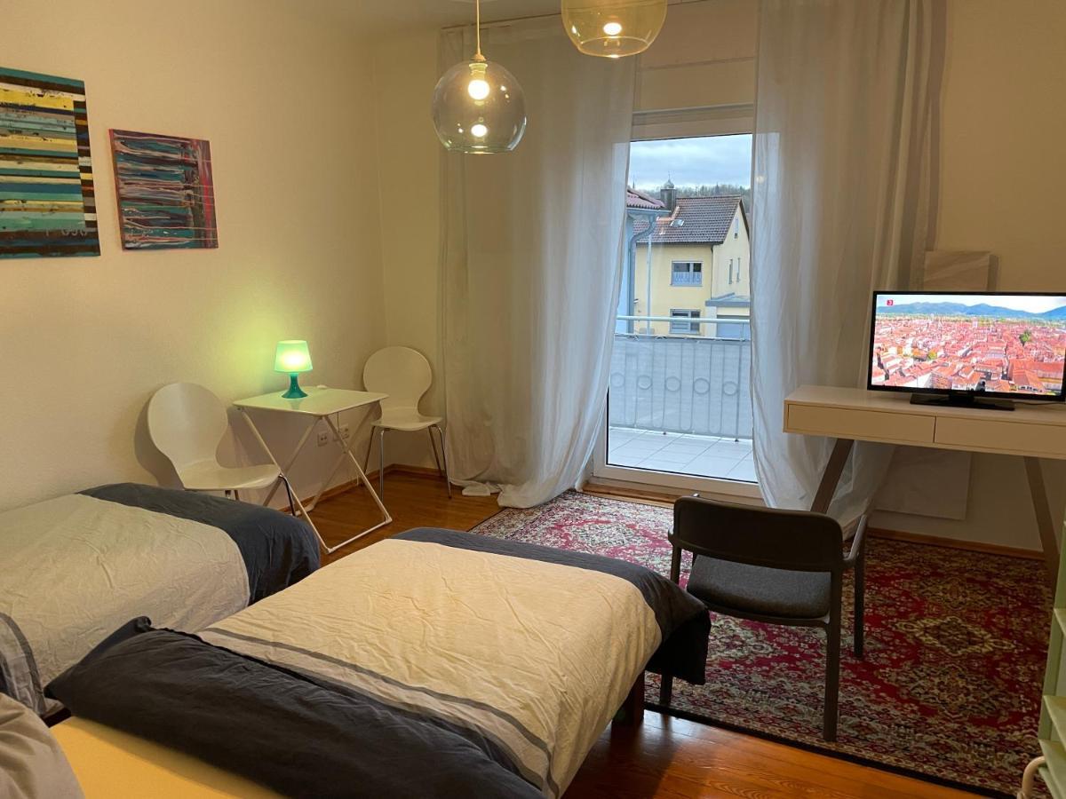 Altstadt Naehe 7 Min Fussweg Ueber Alte Maibruecke Zu Pension Mit Balkon & Garten, Ideal For Long Stay, Relocation Ochsenfurt Zewnętrze zdjęcie