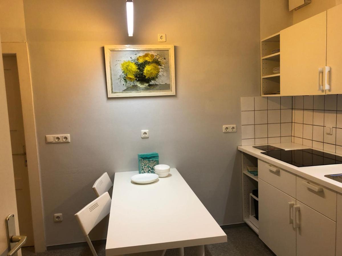 Altstadt Naehe 7 Min Fussweg Ueber Alte Maibruecke Zu Pension Mit Balkon & Garten, Ideal For Long Stay, Relocation Ochsenfurt Zewnętrze zdjęcie