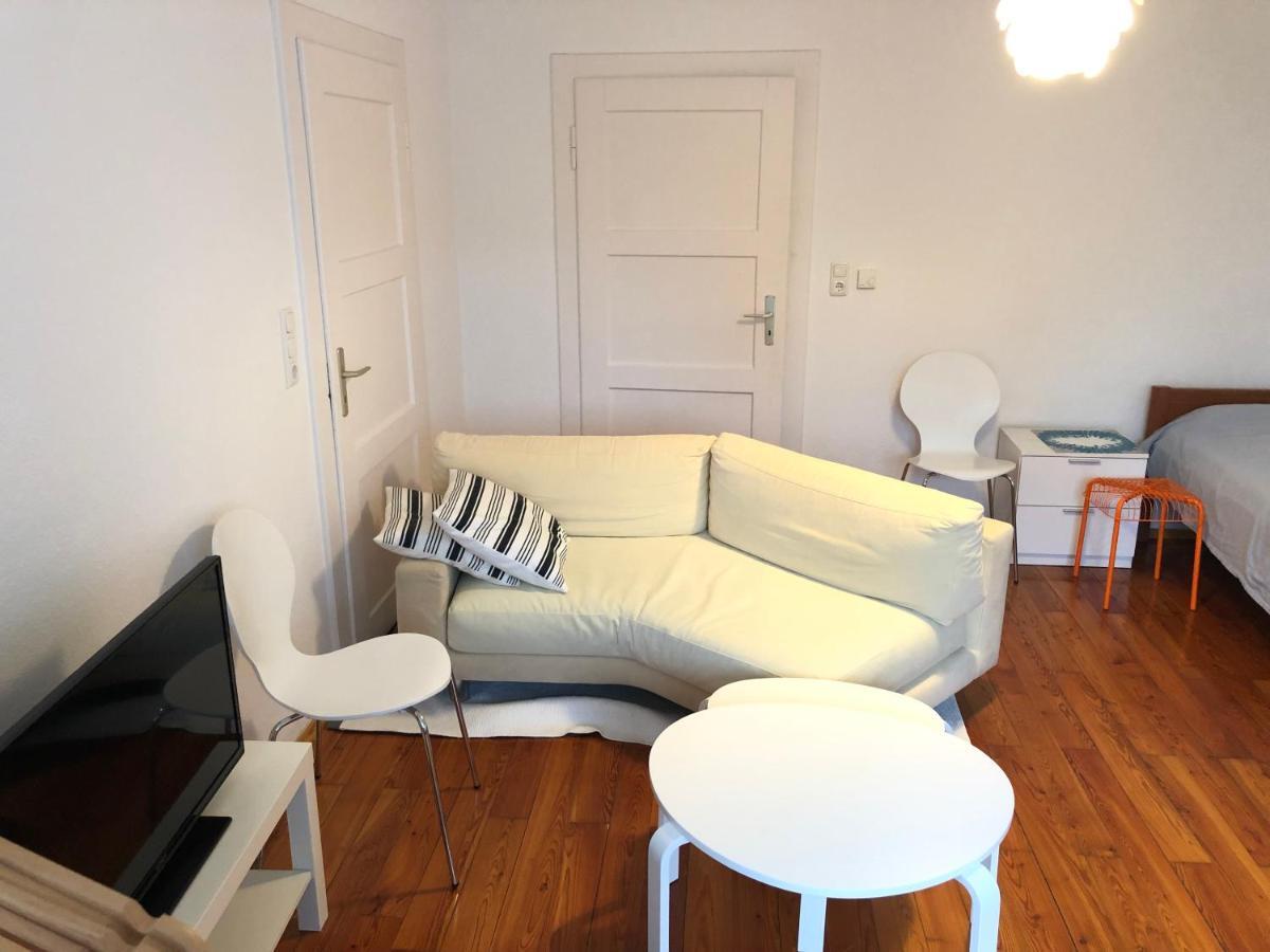 Altstadt Naehe 7 Min Fussweg Ueber Alte Maibruecke Zu Pension Mit Balkon & Garten, Ideal For Long Stay, Relocation Ochsenfurt Zewnętrze zdjęcie